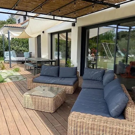 Familiale Avec Piscine Villa *