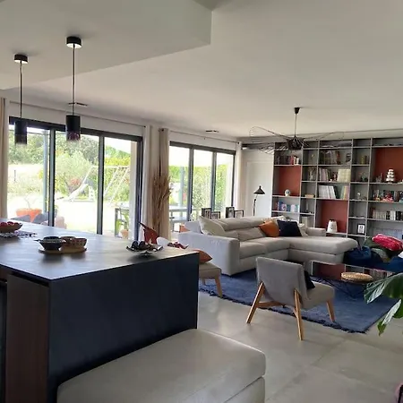Familiale Avec Piscine Villa *